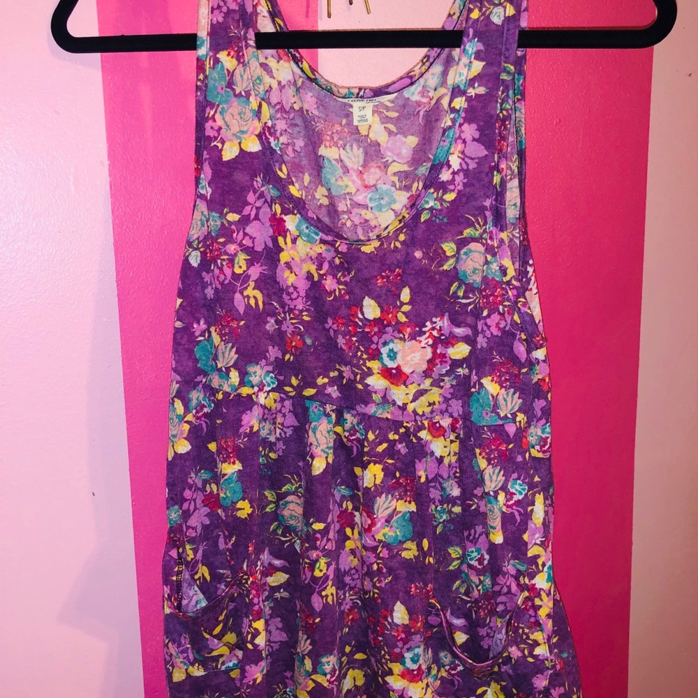 Floral Tank with Pockets!